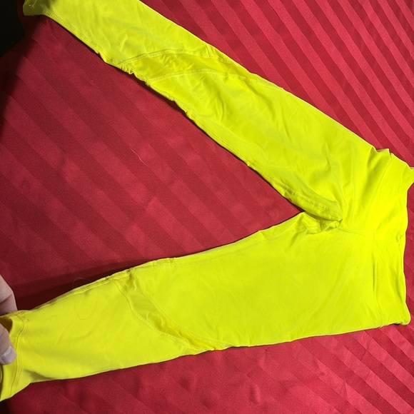 Yellow gym tights - Picture 3 of 3